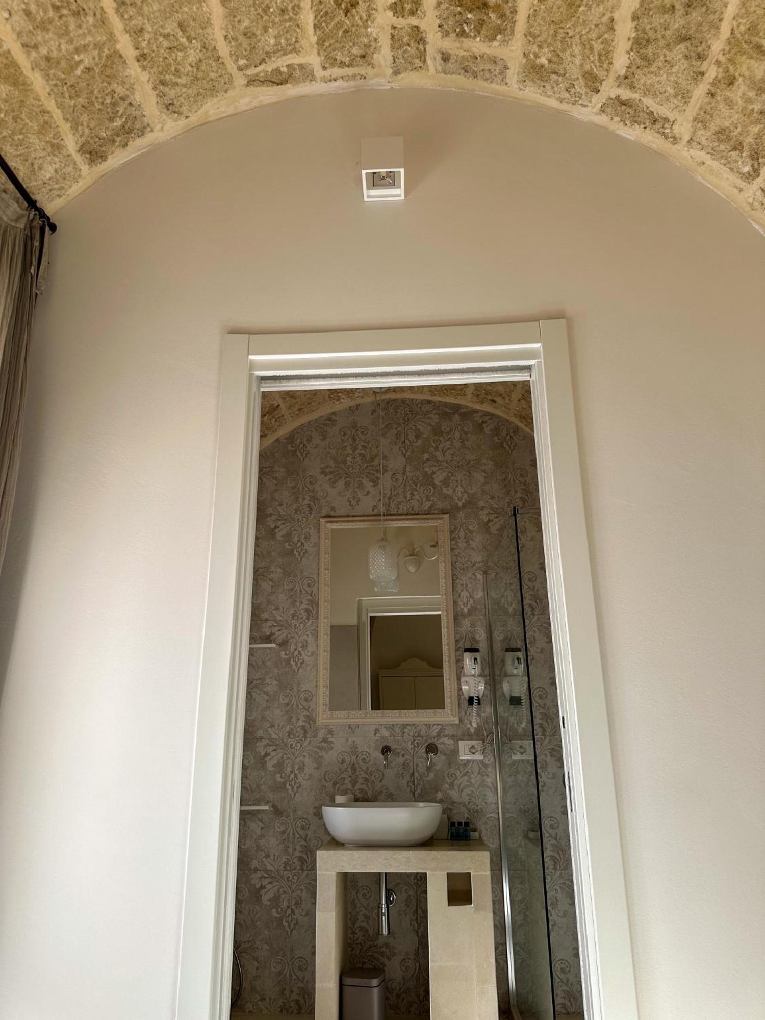 Palazzo Alma Luxury Rooms Casarano Exterior photo