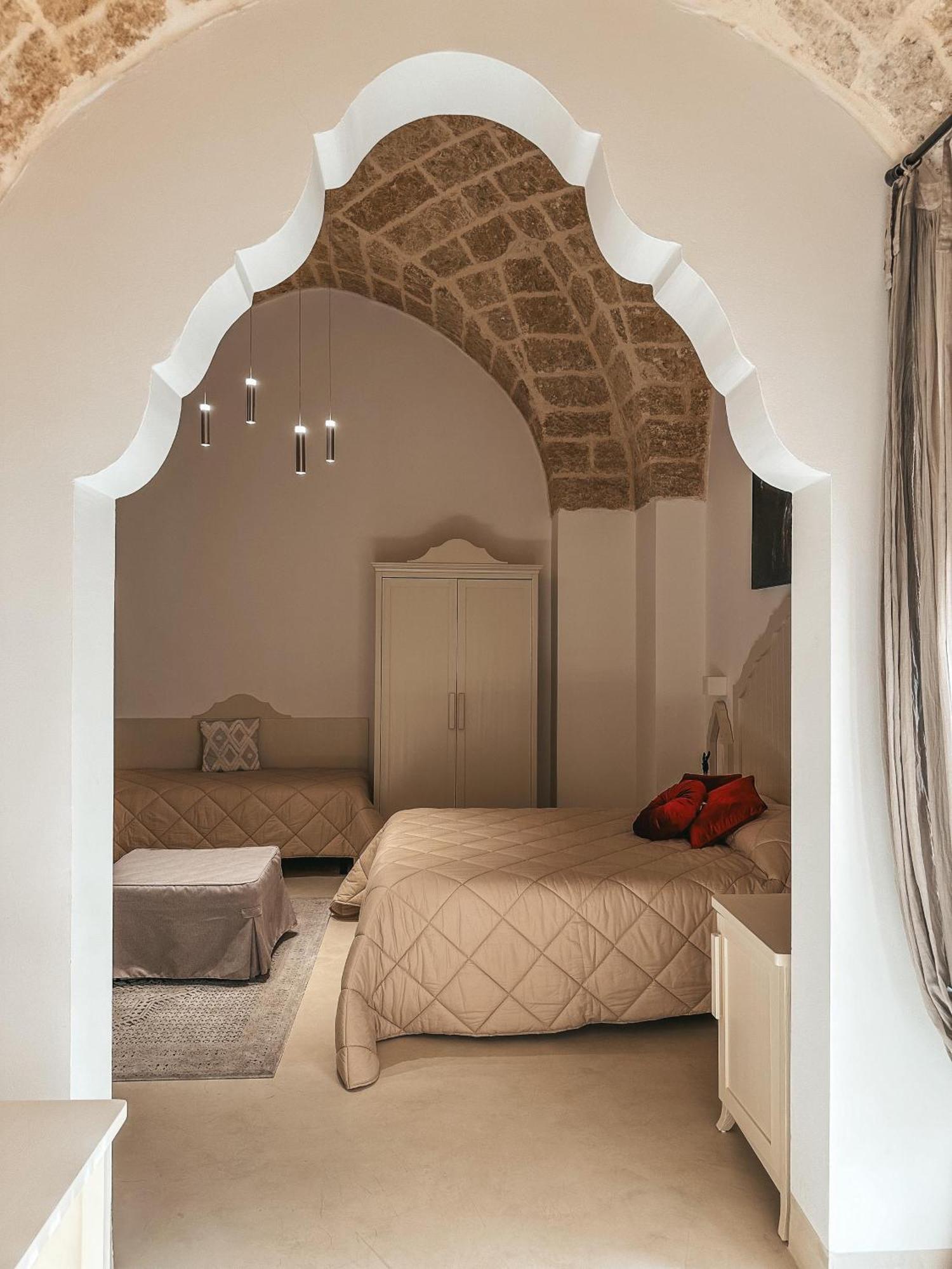 Palazzo Alma Luxury Rooms Casarano Exterior photo