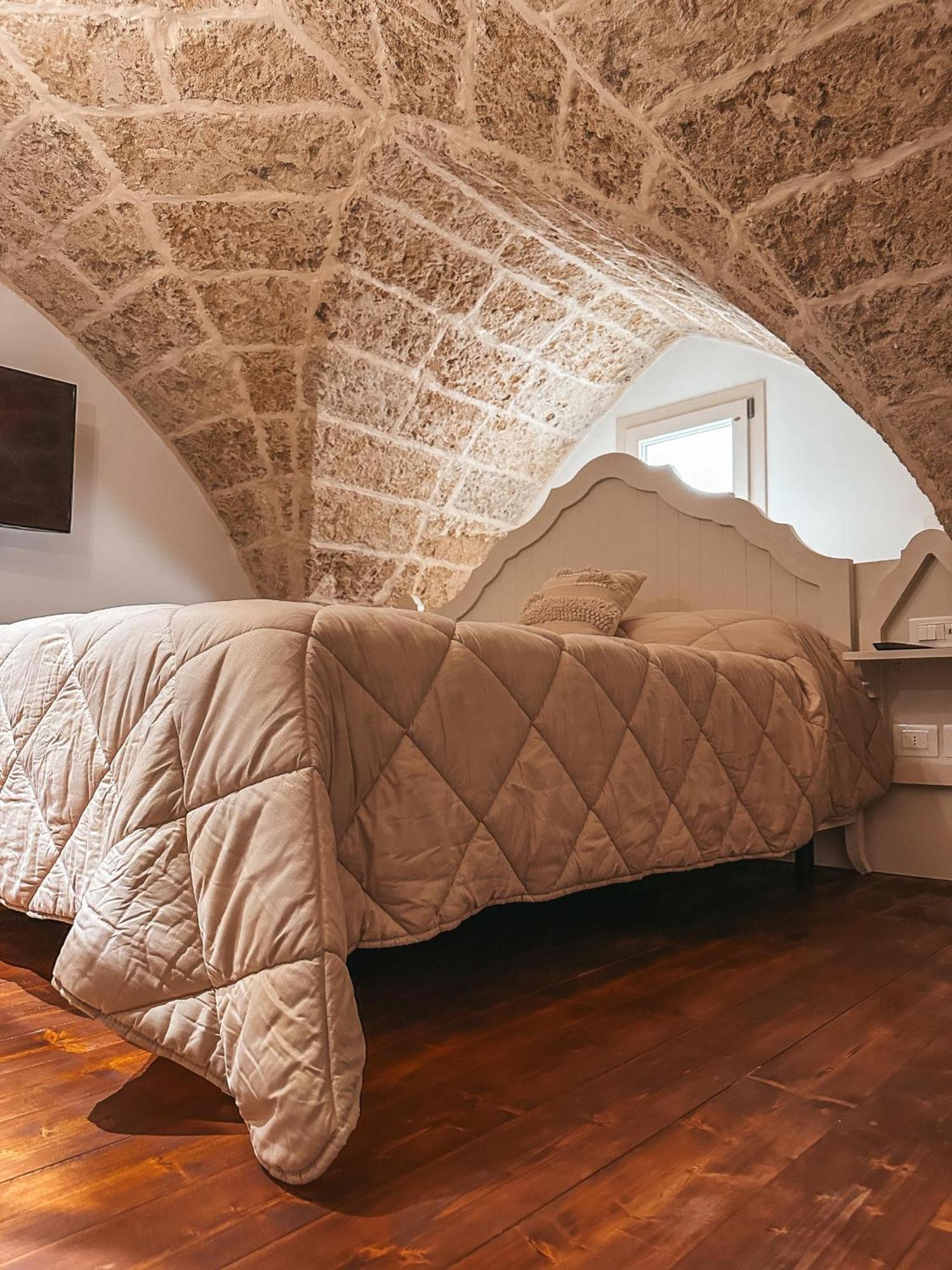Palazzo Alma Luxury Rooms Casarano Exterior photo