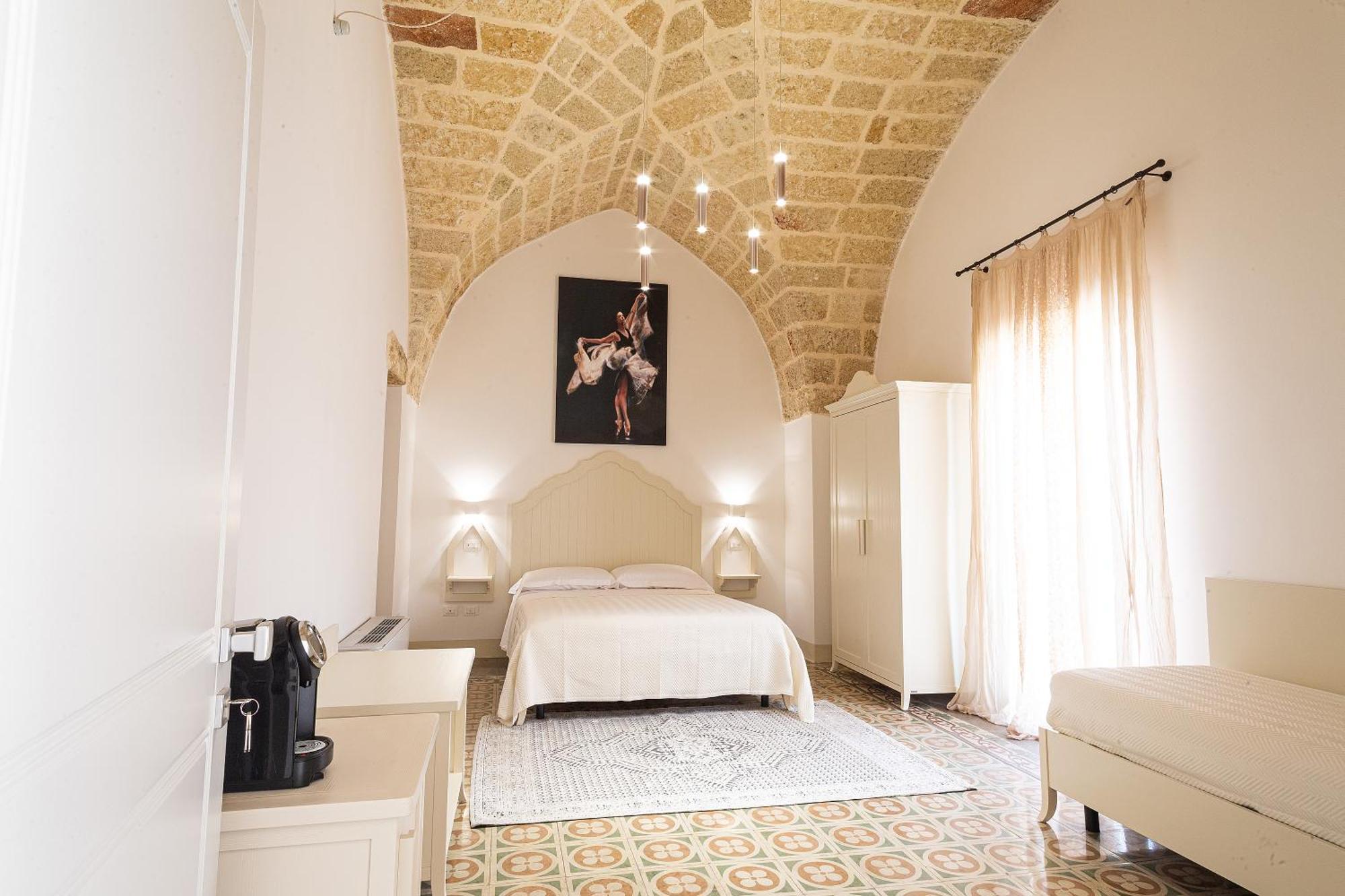 Palazzo Alma Luxury Rooms Casarano Exterior photo