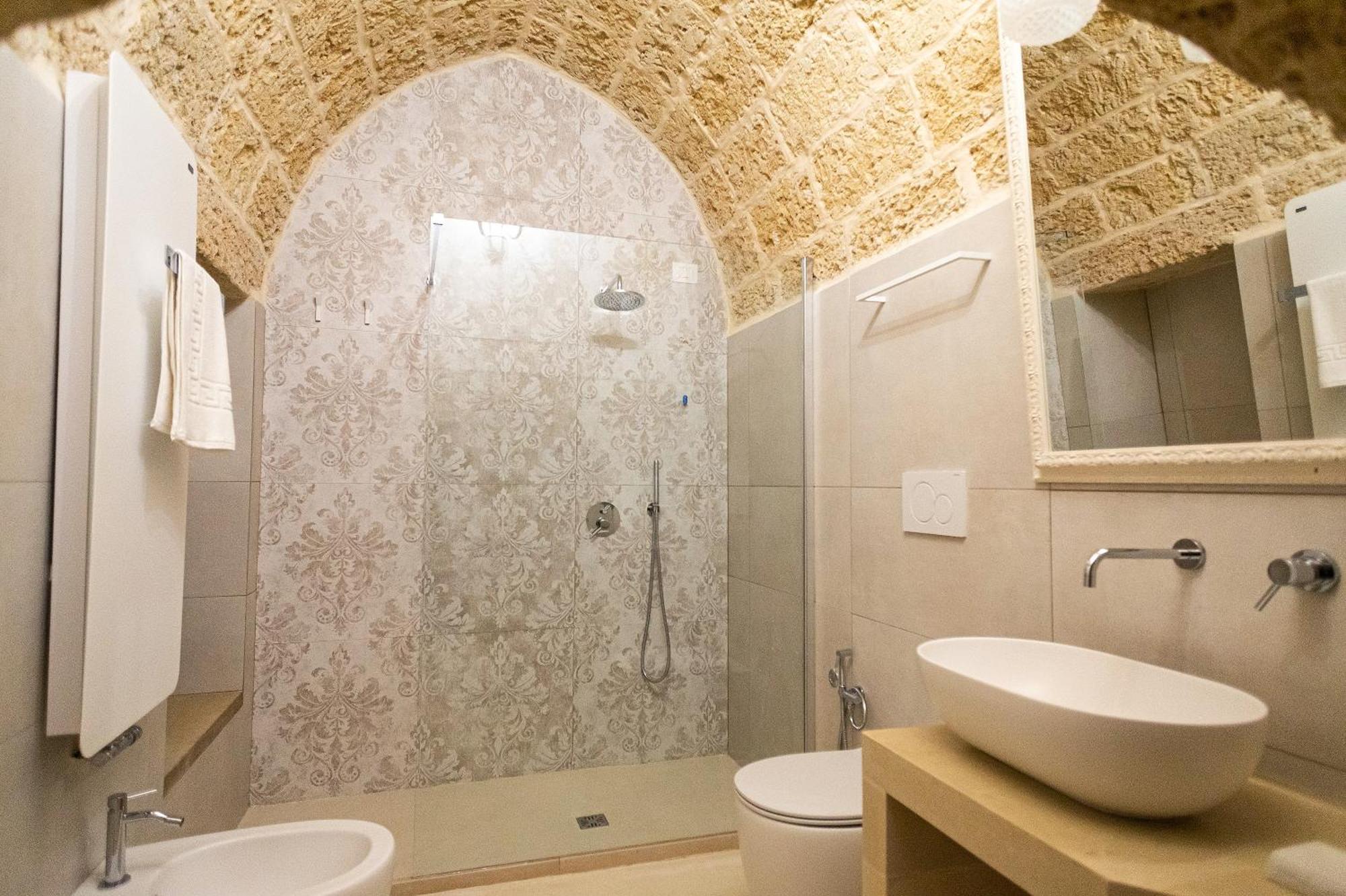 Palazzo Alma Luxury Rooms Casarano Exterior photo