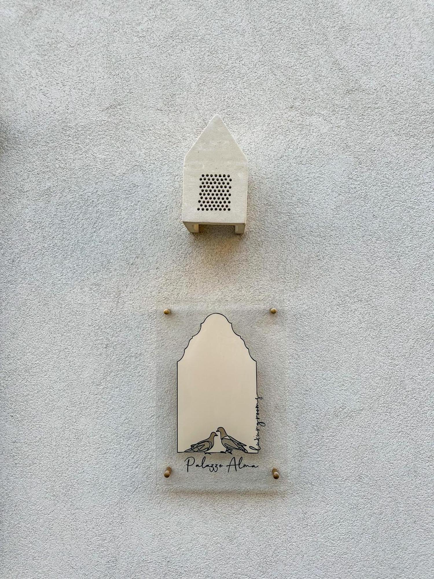 Palazzo Alma Luxury Rooms Casarano Exterior photo